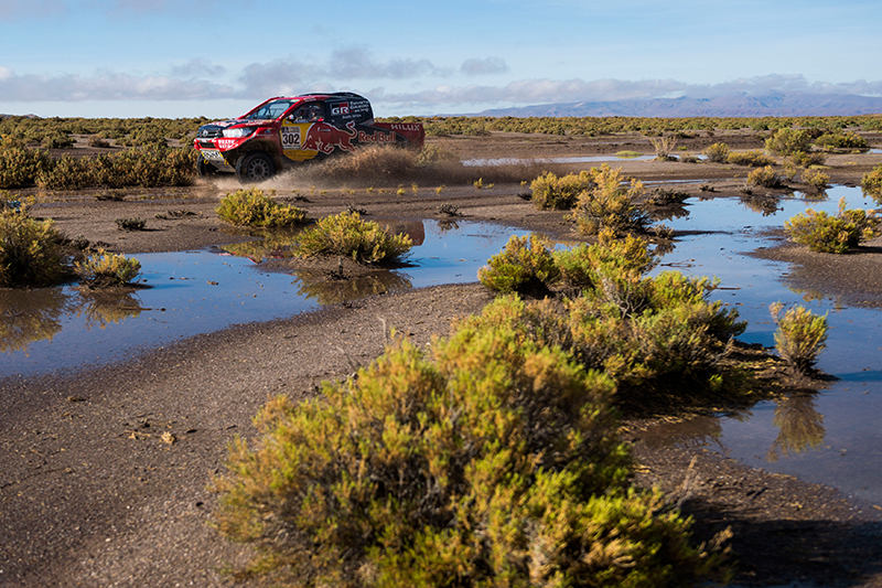 Giniel De Villiers (ZAF) of Toyota Gazoo Racing SA races during stage 08 of Rally Dakar 2017 from Uyuny, Bolivia to Salta, Argentina on January 10, 2017 // Marcelo Maragni/Red Bull Content Pool // P-20170110-00587 // Usage for editorial use only // Please go to www.redbullcontentpool.com for further information. //